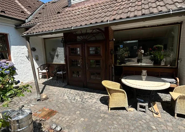 In Der Alten Dongschule